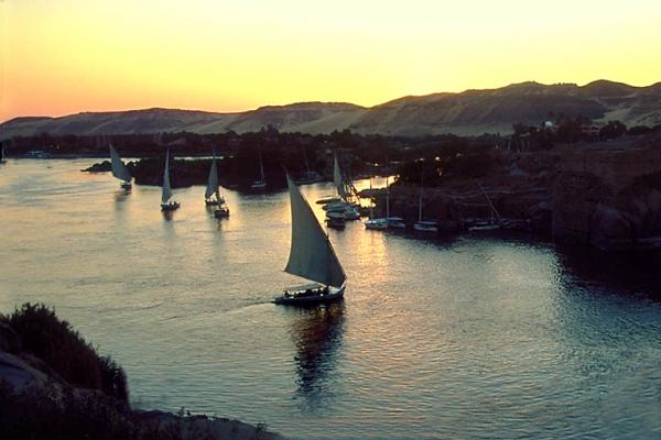 felucca sunset 18.3